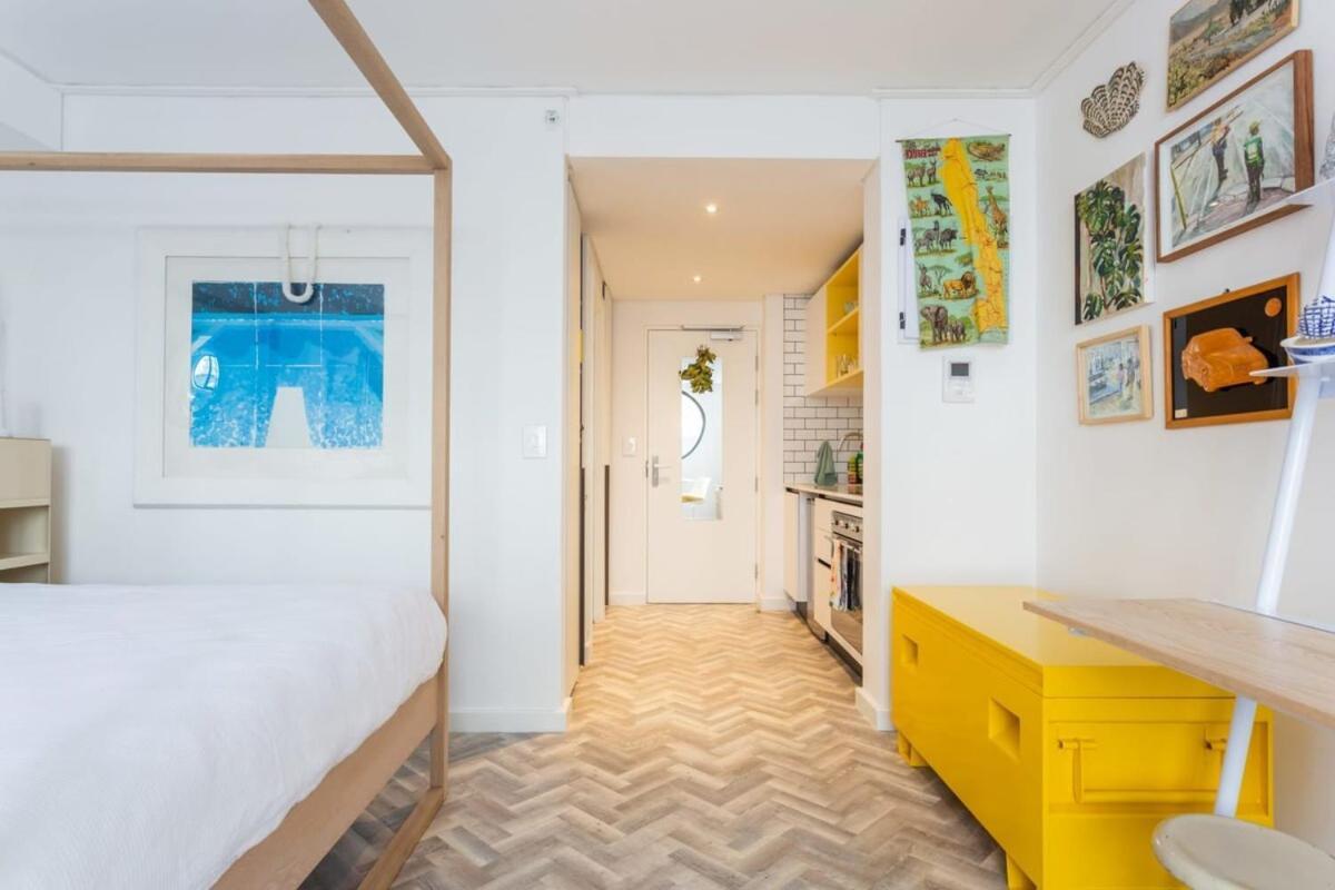 Mid Century Modern Central Upper City Кейптаун Екстериор снимка