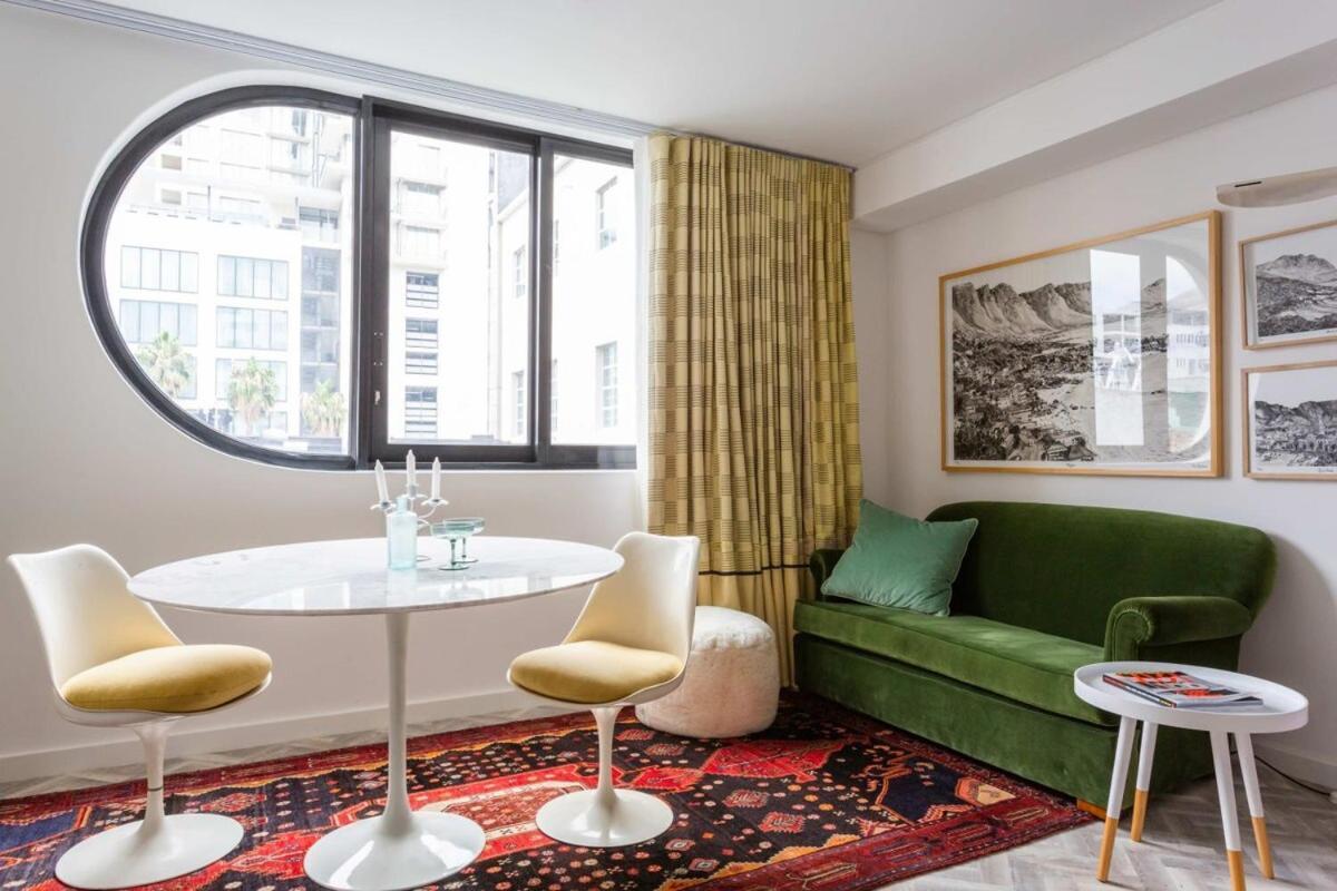 Mid Century Modern Central Upper City Кейптаун Екстериор снимка